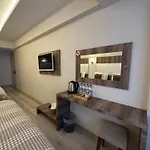 Hotel Line 3*