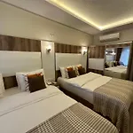 Line Hotel 3*