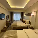 Hotel Line 3*