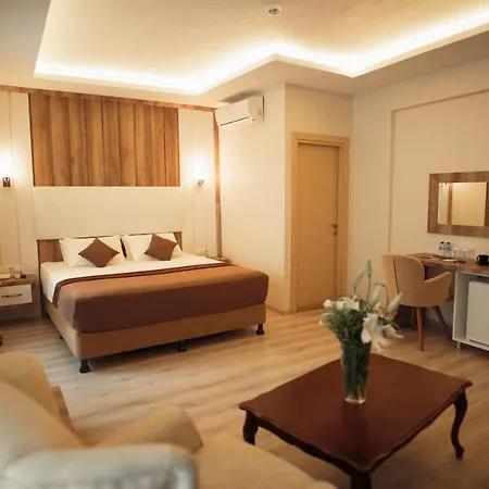 Line Hotel 3*