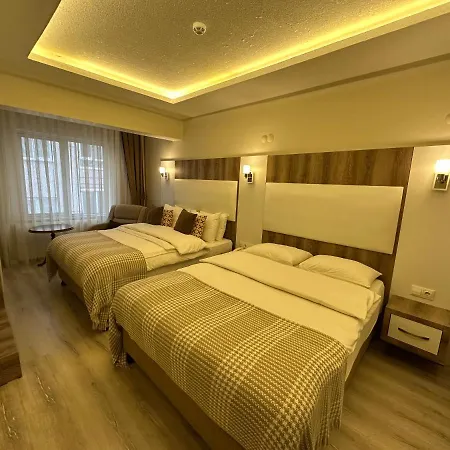 Line Hotel