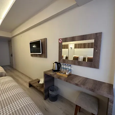 Otel Line 3*