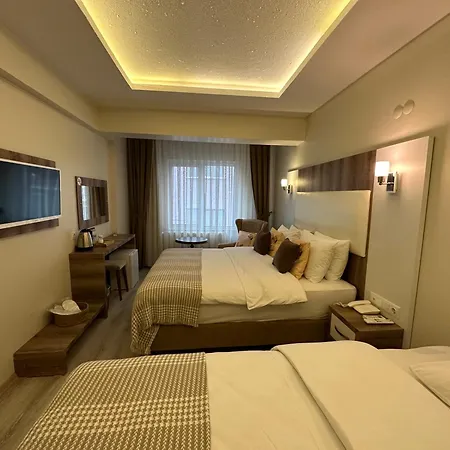 Hotel Line 3*