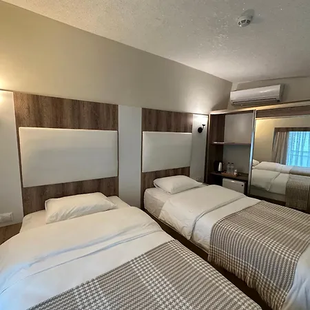 Hotel Line 3*